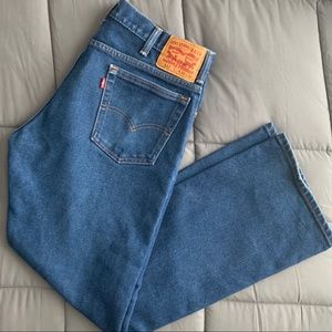 Gently Used Medium Wash Levi’s 517 Jeans
